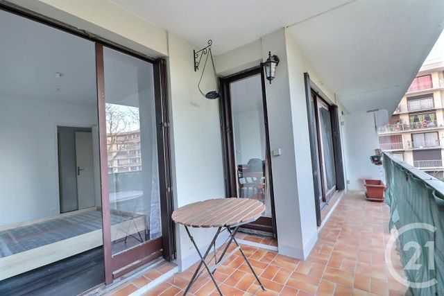 Appartement à louer - 2 pièces - 49.41 m2 - TREMBLAY EN FRANCE - 93 - ILE-DE-FRANCE - Century 21 Vert-Galant