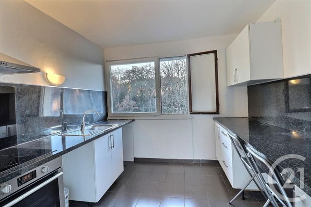 Appartement à louer - 2 pièces - 49.41 m2 - TREMBLAY EN FRANCE - 93 - ILE-DE-FRANCE - Century 21 Vert-Galant