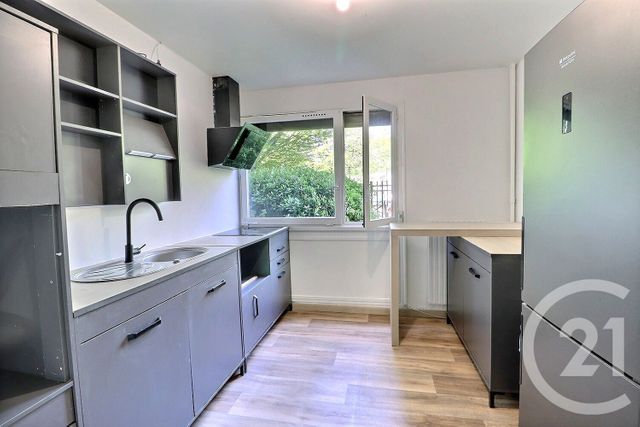 Appartement F2 à louer - 2 pièces - 49.06 m2 - TREMBLAY EN FRANCE - 93 - ILE-DE-FRANCE - Century 21 Vert-Galant