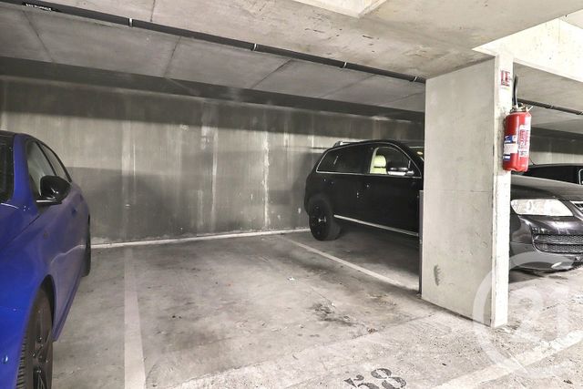 parking à louer - 12.5 m2 - TREMBLAY EN FRANCE - 93 - ILE-DE-FRANCE - Century 21 Vert-Galant