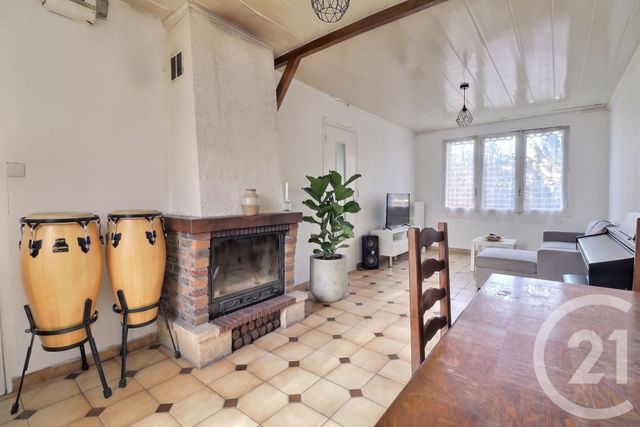 maison à vendre - 4 pièces - 84.37 m2 - VAUJOURS - 93 - ILE-DE-FRANCE - Century 21 Vert-Galant