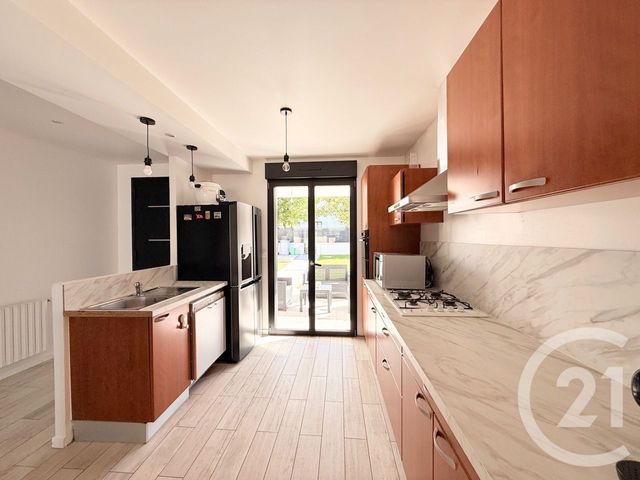 maison à vendre - 5 pièces - 149.38 m2 - TREMBLAY EN FRANCE - 93 - ILE-DE-FRANCE - Century 21 Vert-Galant