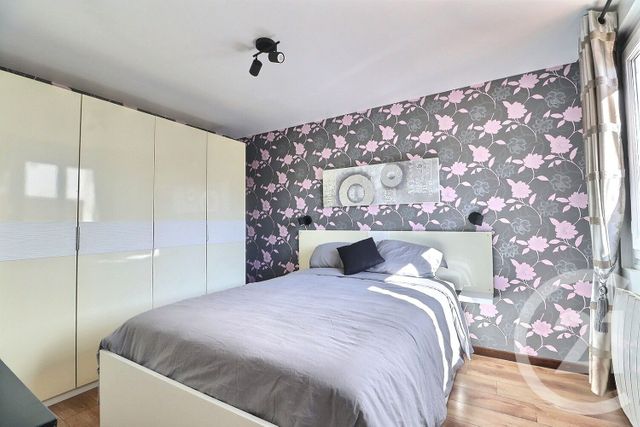 maison à louer - 4 pièces - 85.27 m2 - TREMBLAY EN FRANCE - 93 - ILE-DE-FRANCE - Century 21 Vert-Galant