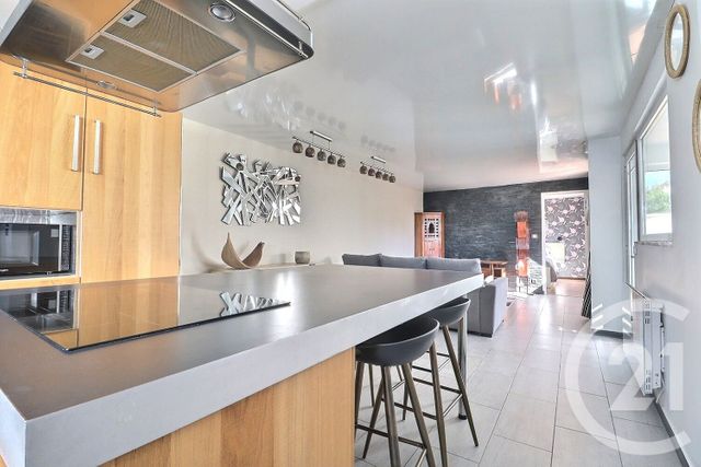 maison à louer - 4 pièces - 85.27 m2 - TREMBLAY EN FRANCE - 93 - ILE-DE-FRANCE - Century 21 Vert-Galant
