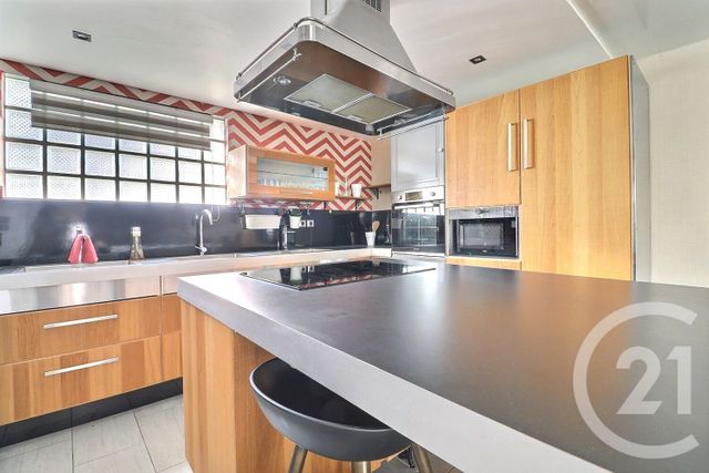 maison à louer - 4 pièces - 85.27 m2 - TREMBLAY EN FRANCE - 93 - ILE-DE-FRANCE - Century 21 Vert-Galant