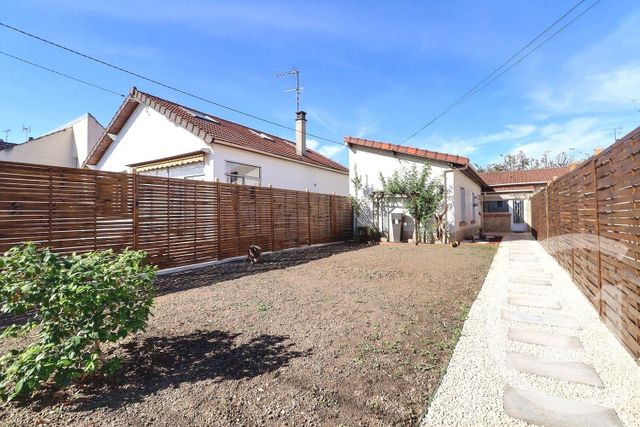 maison à louer - 4 pièces - 85.27 m2 - TREMBLAY EN FRANCE - 93 - ILE-DE-FRANCE - Century 21 Vert-Galant