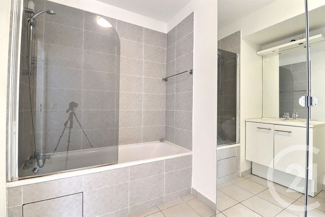 Appartement F3 à louer - 3 pièces - 63.25 m2 - VILLEPINTE - 93 - ILE-DE-FRANCE - Century 21 Vert-Galant