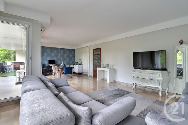 Appartement F4 à vendre - 4 pièces - 110.63 m2 - TREMBLAY EN FRANCE - 93 - ILE-DE-FRANCE - Century 21 Vert-Galant