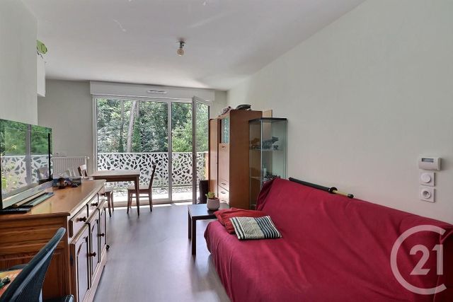 Appartement F2 à vendre - 2 pièces - 39.88 m2 - VILLEPINTE - 93 - ILE-DE-FRANCE - Century 21 Vert-Galant