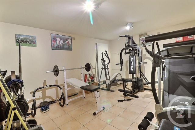 maison à vendre - 5 pièces - 151.44 m2 - TREMBLAY EN FRANCE - 93 - ILE-DE-FRANCE - Century 21 Vert-Galant