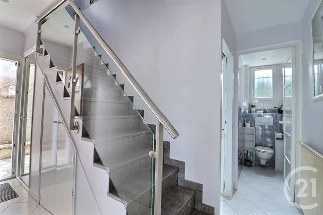 maison à vendre - 5 pièces - 151.44 m2 - TREMBLAY EN FRANCE - 93 - ILE-DE-FRANCE - Century 21 Vert-Galant