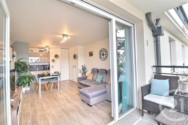 appartement à vendre - 2 pièces - 41.54 m2 - TREMBLAY EN FRANCE - 93 - ILE-DE-FRANCE - Century 21 Vert-Galant