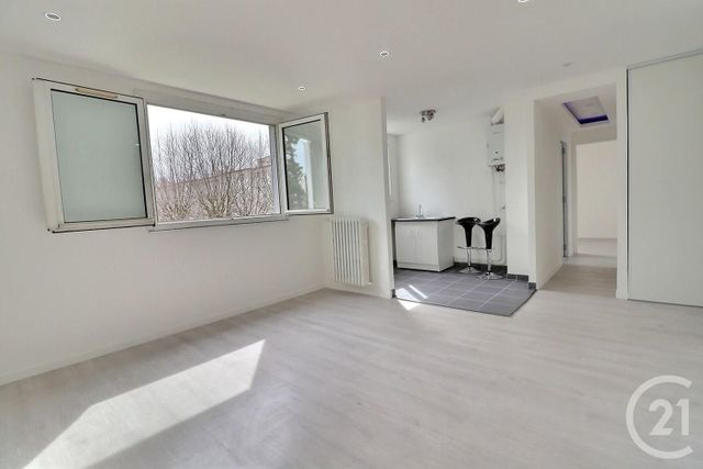 Appartement F2 à vendre - 2 pièces - 41.38 m2 - VILLEPINTE - 93 - ILE-DE-FRANCE - Century 21 Vert-Galant