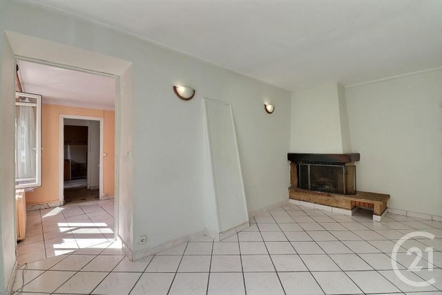 maison à vendre - 6 pièces - 82.82 m2 - VAUJOURS - 93 - ILE-DE-FRANCE - Century 21 Vert-Galant