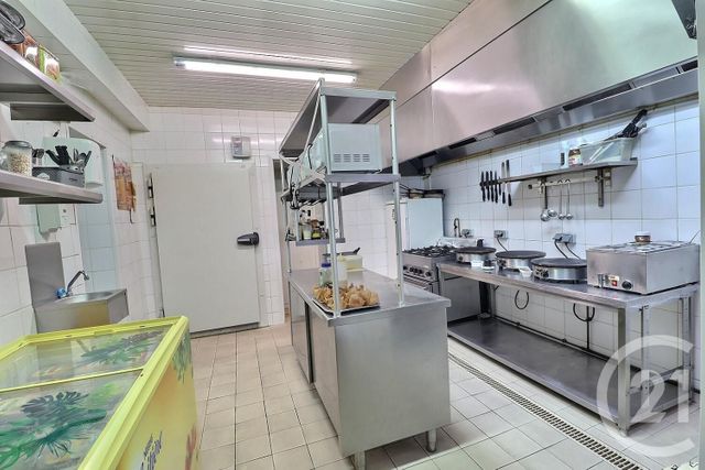 Afficher la photo en grand commerce à vendre - 117.38 m2 - MITRY MORY - 77 - ILE-DE-FRANCE - Century 21 Vert-Galant