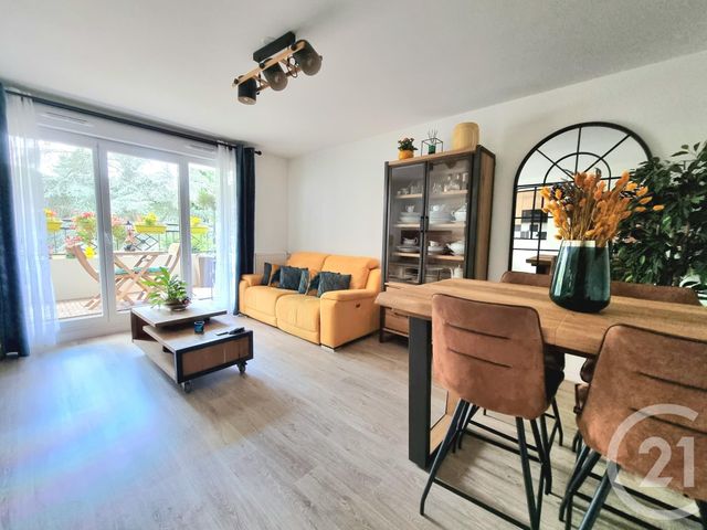 appartement à vendre - 3 pièces - 65.86 m2 - VAUJOURS - 93 - ILE-DE-FRANCE - Century 21 Vert-Galant