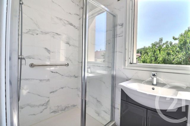 maison à vendre - 5 pièces - 110.56 m2 - TREMBLAY EN FRANCE - 93 - ILE-DE-FRANCE - Century 21 Vert-Galant