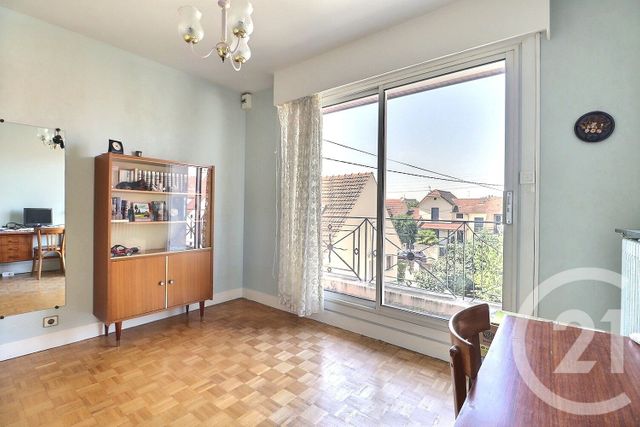 maison à vendre - 5 pièces - 110.56 m2 - TREMBLAY EN FRANCE - 93 - ILE-DE-FRANCE - Century 21 Vert-Galant