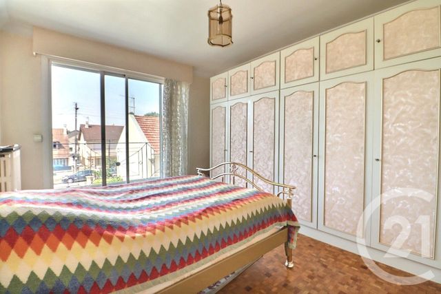 maison à vendre - 5 pièces - 110.56 m2 - TREMBLAY EN FRANCE - 93 - ILE-DE-FRANCE - Century 21 Vert-Galant