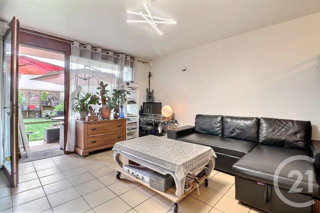 Appartement F1 à vendre - 1 pièce - 36.89 m2 - TREMBLAY EN FRANCE - 93 - ILE-DE-FRANCE - Century 21 Vert-Galant